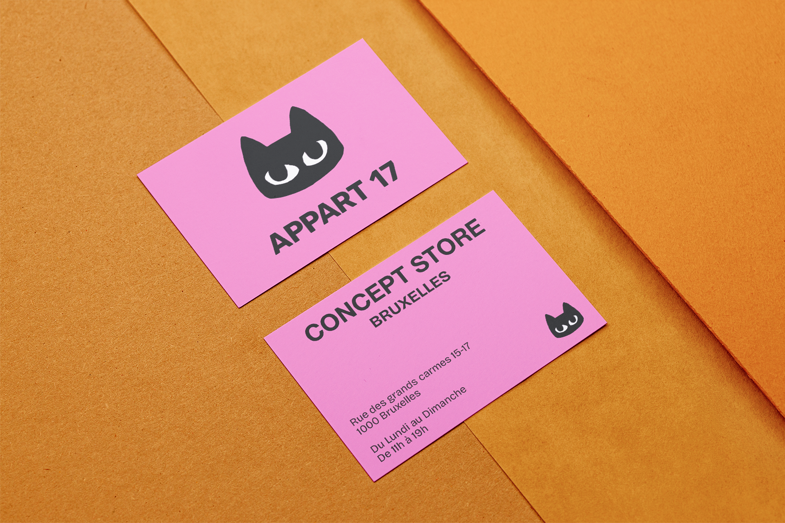 Cartes de visite roses Appart 17 concept store Bruxelles